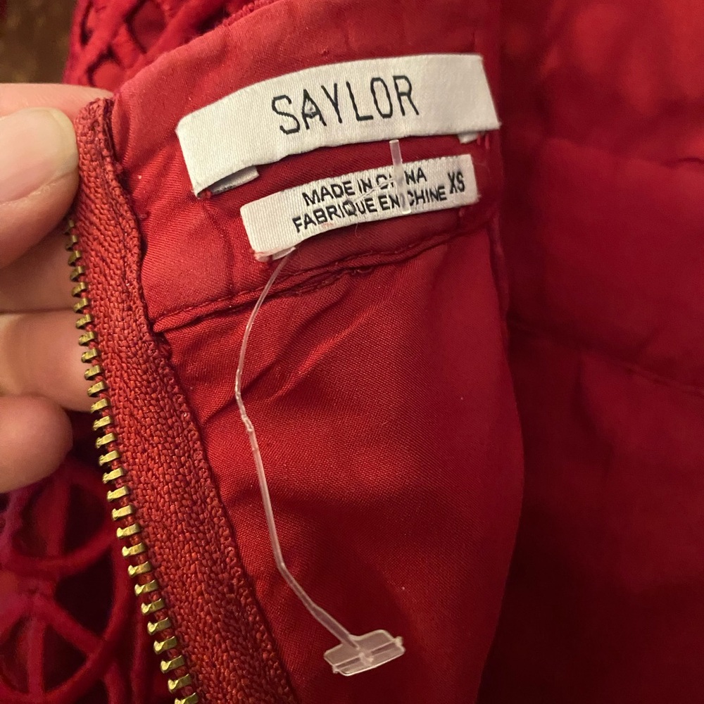 SAYLOR Vibrant Red Lace Dress - Picture 4 of 7